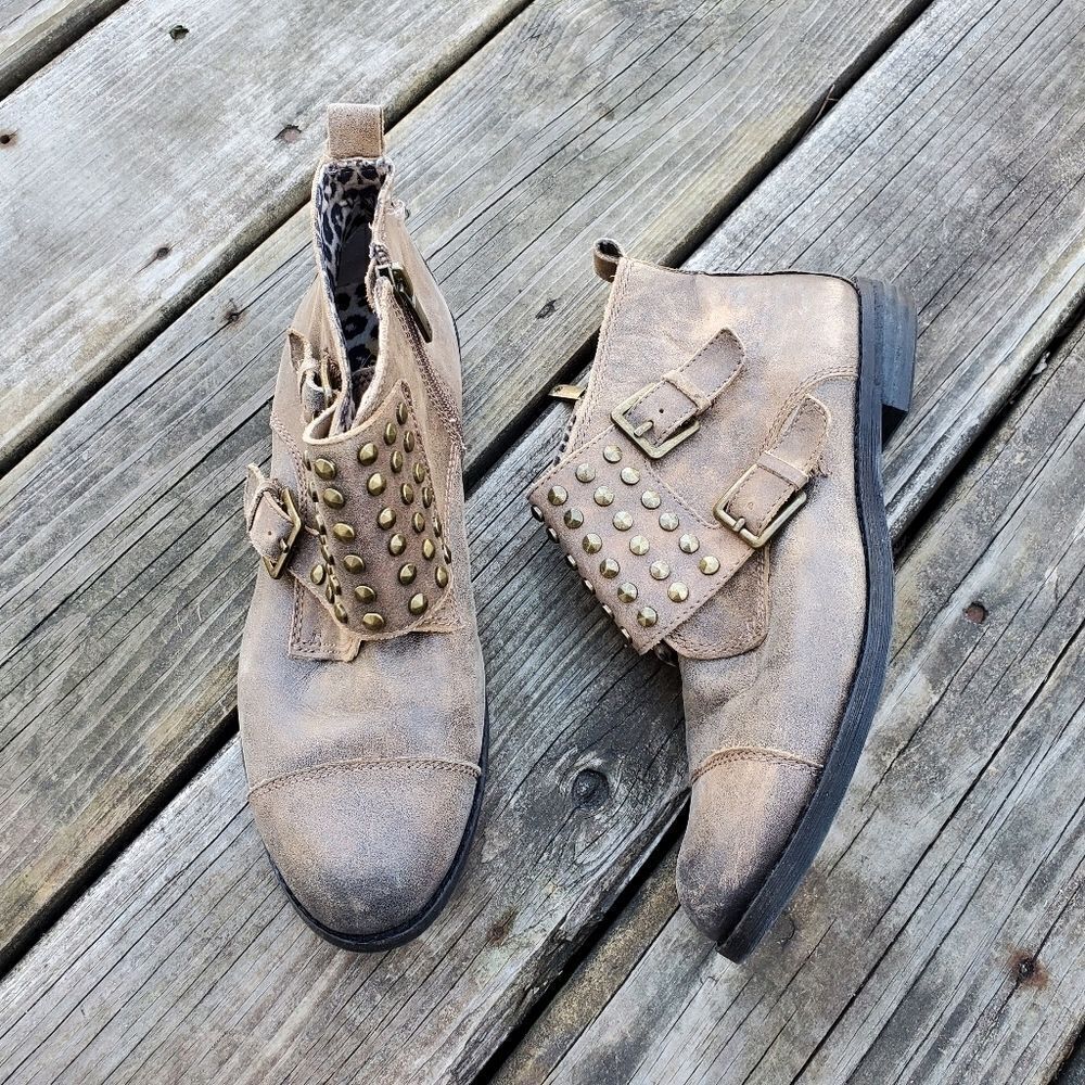 Lucky Brand Dosey Rustic Double Buckle Leather Studded Ankle‎ Boots Booties 7M
